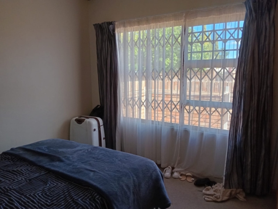 2 Bedroom Property for Sale in Langenhovenpark Free State